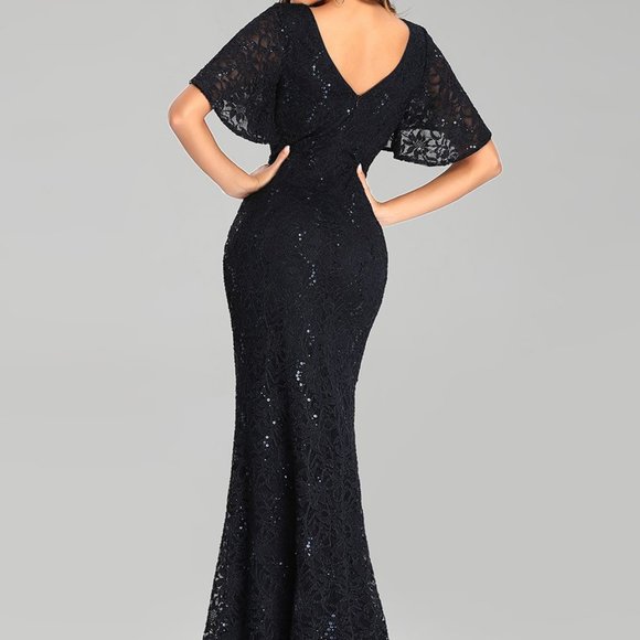 Navy Blue Lace Evening Gown💙💙💙 - Picture 3 of 8